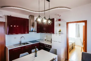 Sea-View Apartment for Families in Starigrad