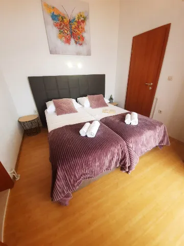 Sea-View Apartment for Families in Starigrad