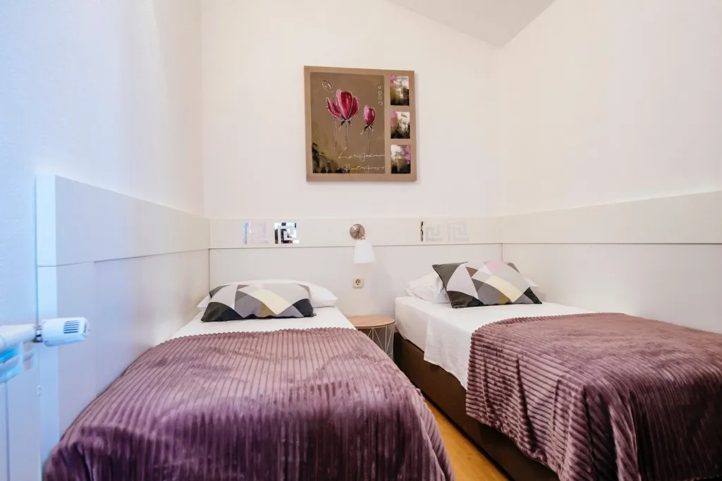 Sea-View Apartment for Families in Starigrad