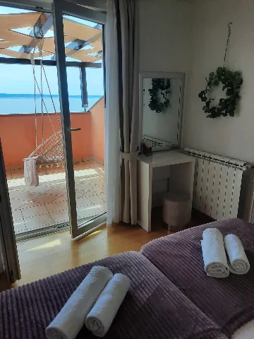 Sea-View Apartment for Families in Starigrad