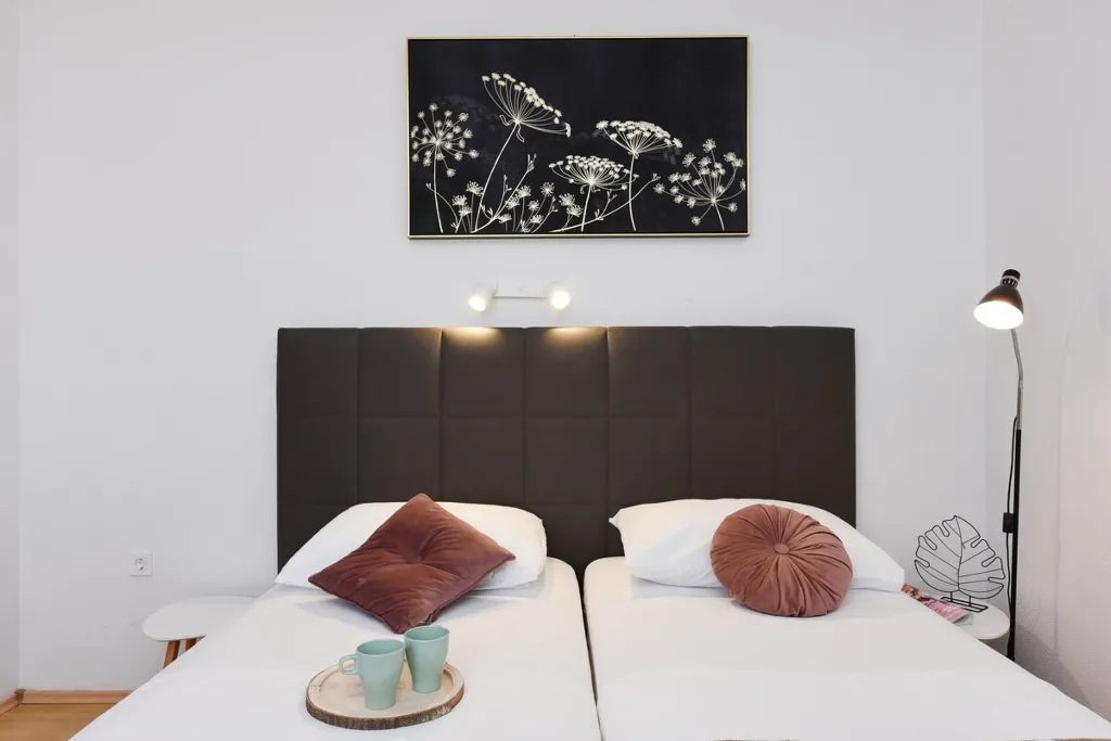 Starigrad Apartment with Balcony & Partial Sea View