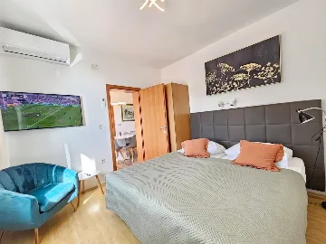 Starigrad Apartment with Balcony & Partial Sea View