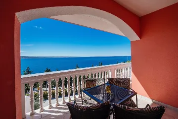 Sea-View Apartment in Starigrad for 2 Guests