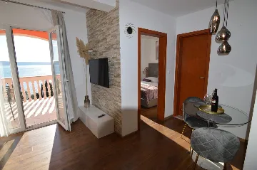 Sea-View Apartment in Starigrad for 2 Guests