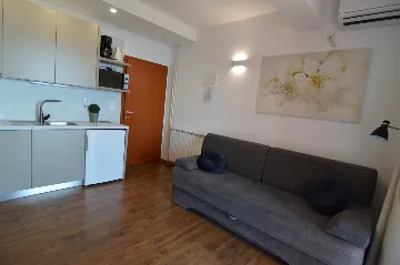 Sea-View Apartment in Starigrad for 2 Guests