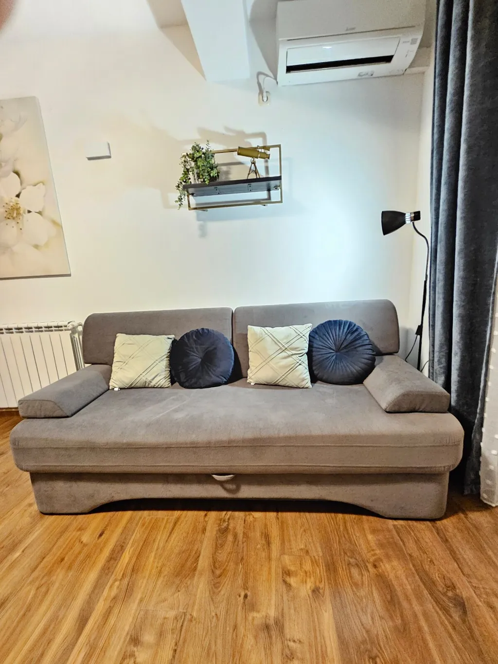Sea-View Apartment in Starigrad for 2 Guests