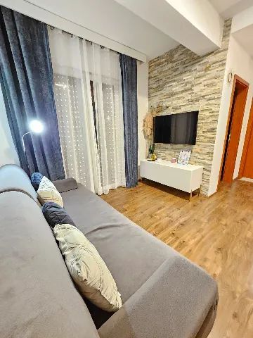 Sea-View Apartment in Starigrad for 2 Guests