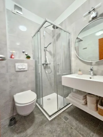 Sea-View Apartment in Starigrad for 2 Guests