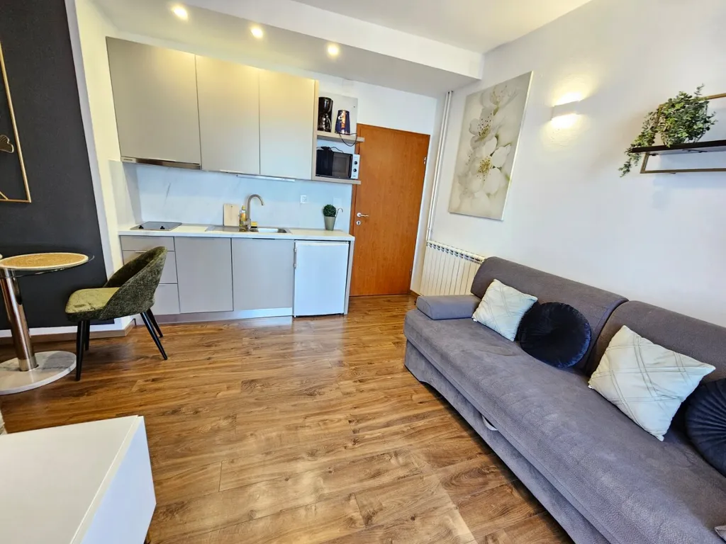 Sea-View Apartment in Starigrad for 2 Guests