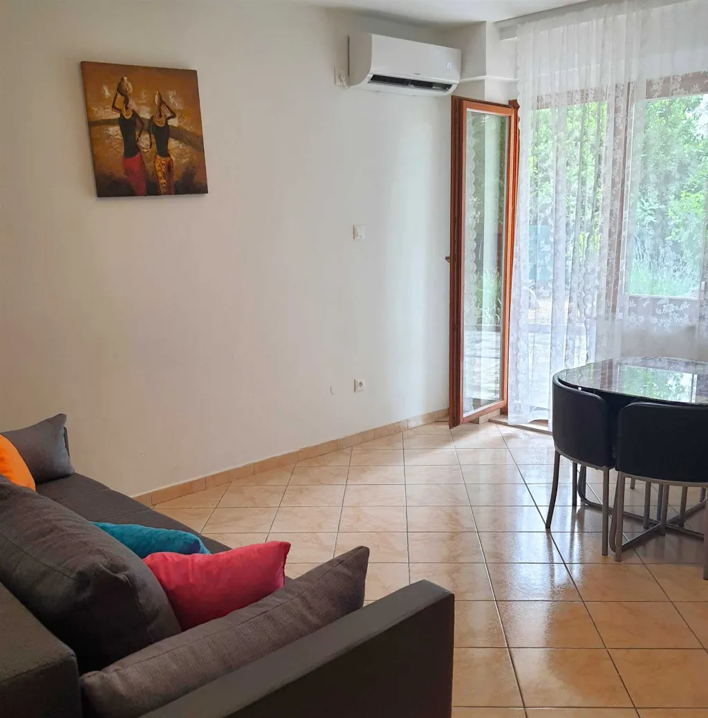 Apartment for 4 in Crikvenica, 100 m to Beach
