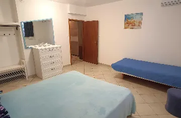 Apartment for 4 in Crikvenica, 100 m to Beach