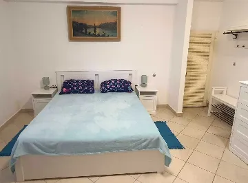 Apartment for 4 in Crikvenica, 100 m to Beach