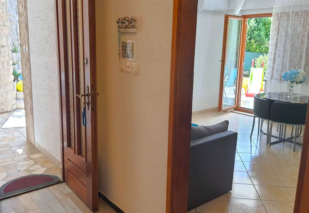Apartment for 4 in Crikvenica, 100 m to Beach