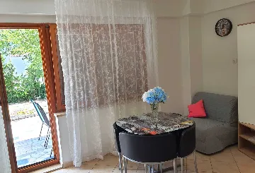 Apartment for 4 in Crikvenica, 100 m to Beach