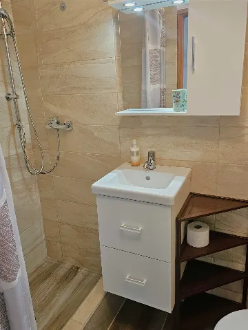 Crikvenica Studio with Kitchenette & Parking