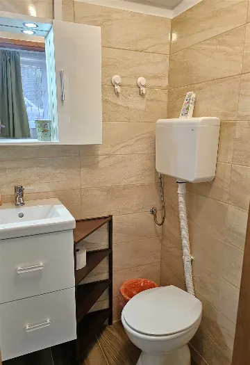 Crikvenica Studio with Kitchenette & Parking