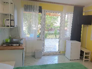 Crikvenica Studio for 2 Guests, 100 m to Beach