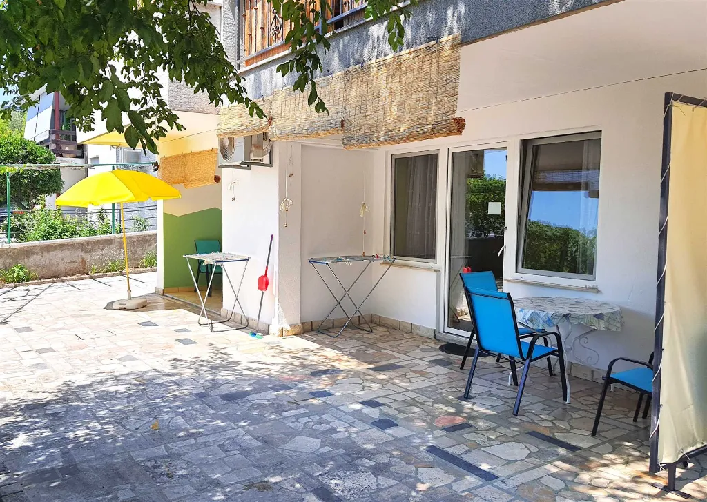 Crikvenica Studio for 2 Guests, 100 m to Beach