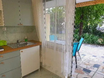Crikvenica Studio for 2 Guests, 100 m to Beach