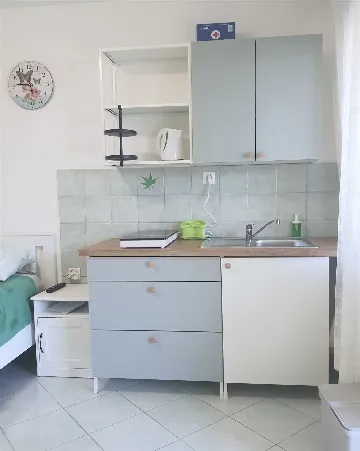 Crikvenica Studio for 2 Guests, 100 m to Beach