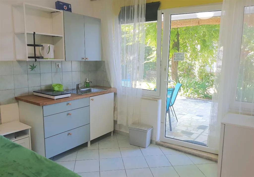 Crikvenica Studio for 2 Guests, 100 m to Beach