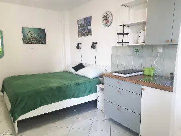 Crikvenica Studio for 2 Guests, 100 m to Beach