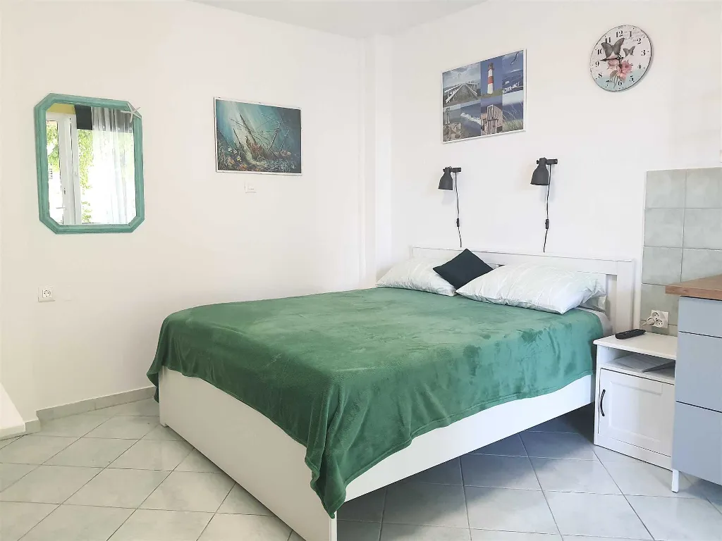 Crikvenica Studio for 2 Guests, 100 m to Beach