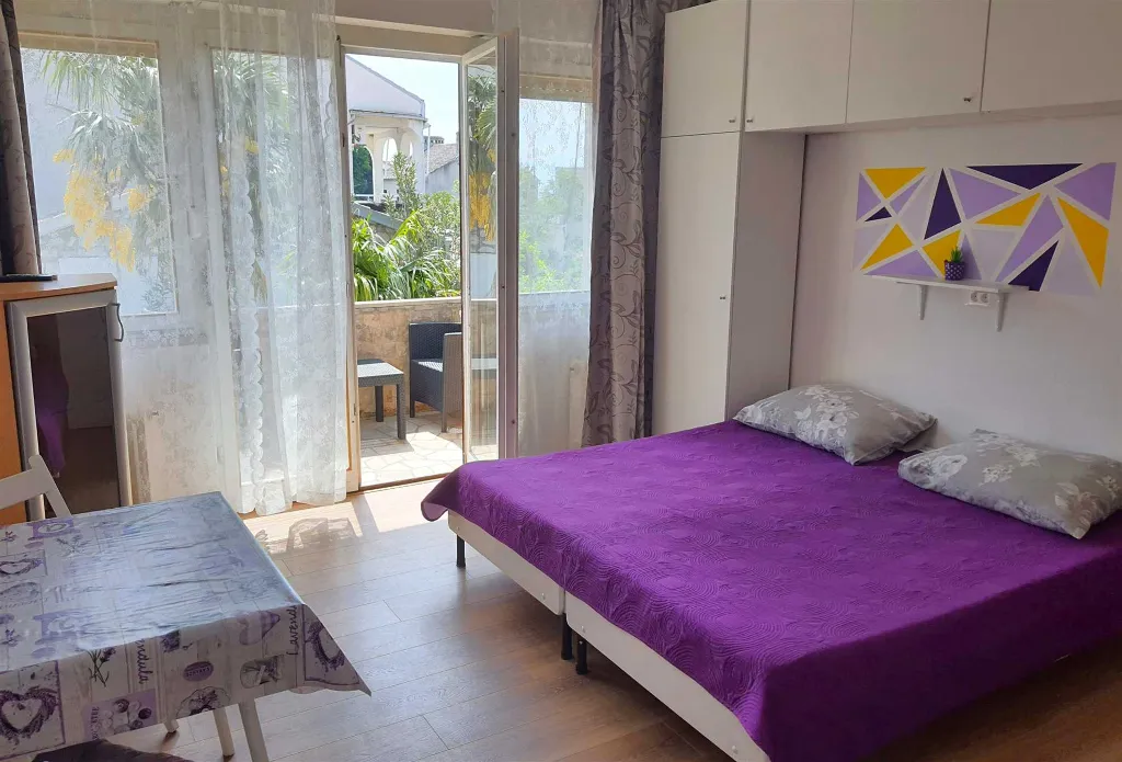 Studio in Crikvenica with Balcony & Parking