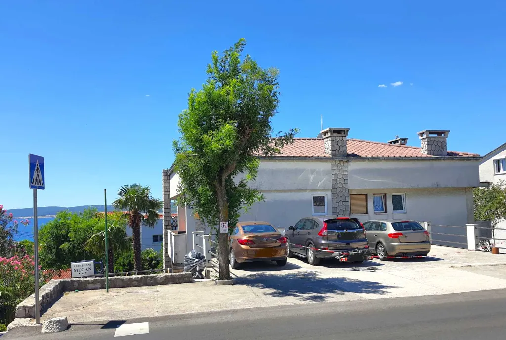 Studio in Crikvenica with Sea View and Parking