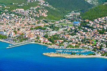 Studio in Crikvenica with Sea View and Parking