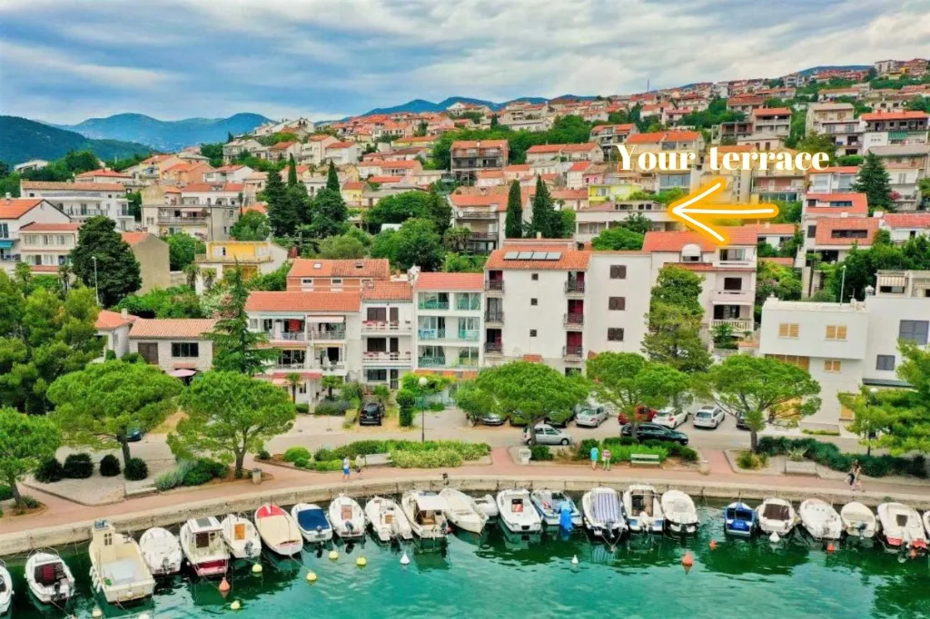 Apartment in Crikvenica with Sea View & Parking