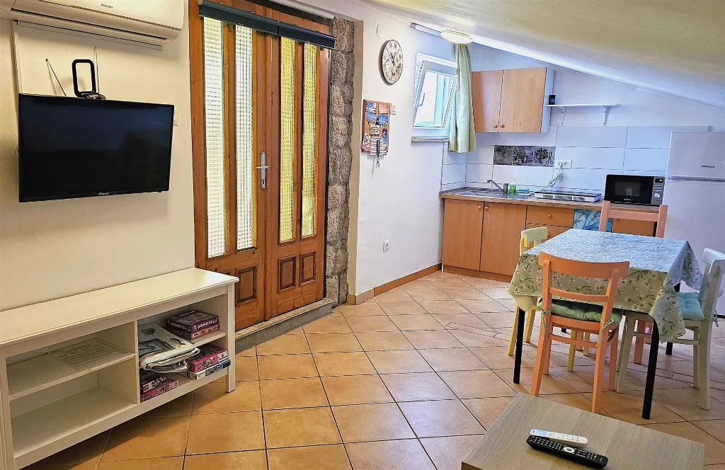 Apartment in Crikvenica with Sea View & Parking