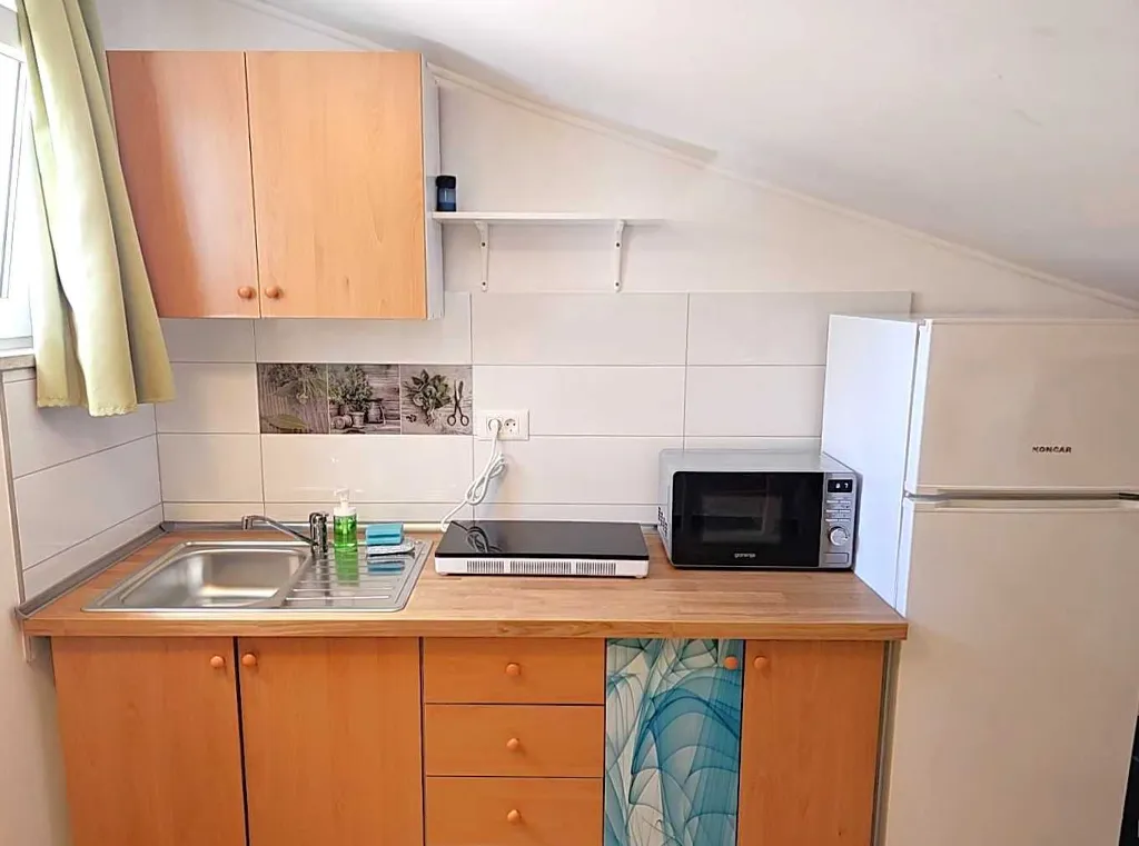 Apartment in Crikvenica with Sea View & Parking