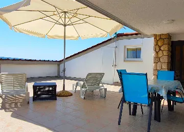 Apartment in Crikvenica with Sea View & Parking