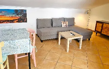 Apartment in Crikvenica with Sea View & Parking