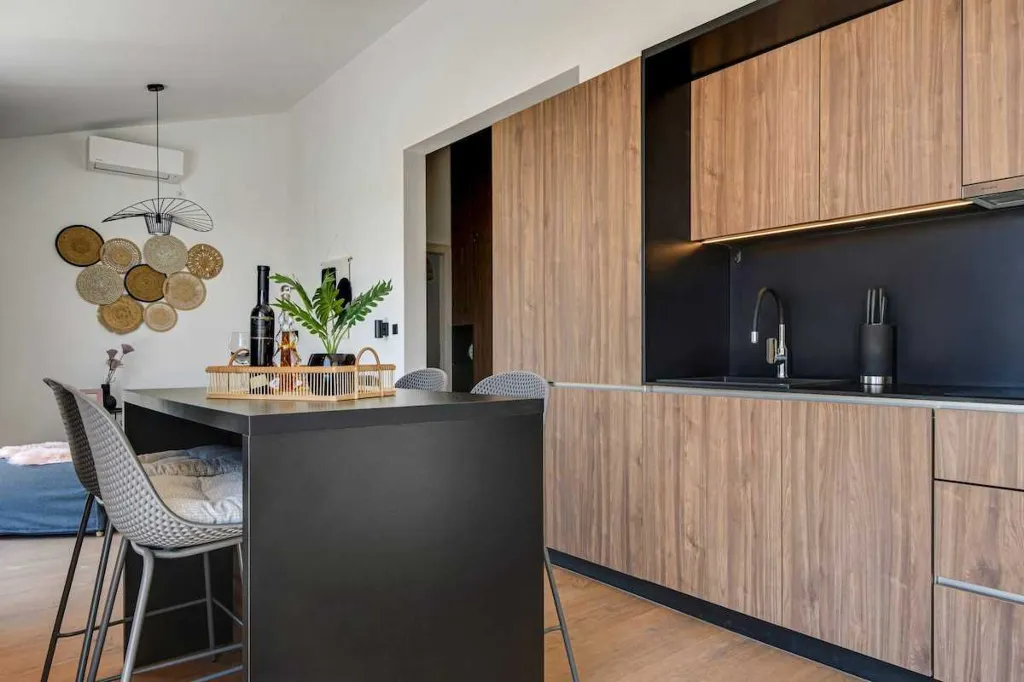 House in Orbani with Private Garden & Pool