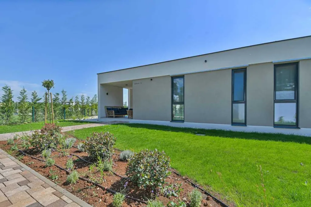 House in Orbani with Private Garden & Pool