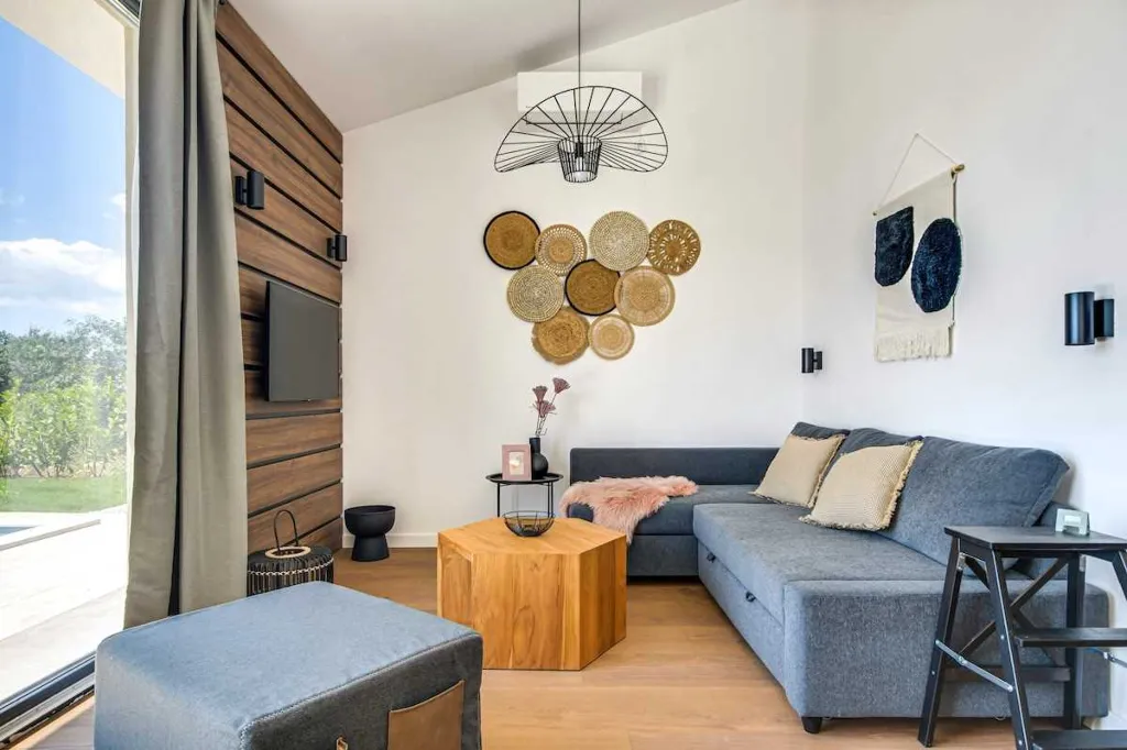 House in Orbani with Private Garden & Pool