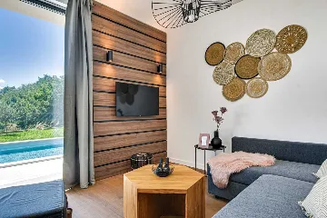 House in Orbani with Private Garden & Pool