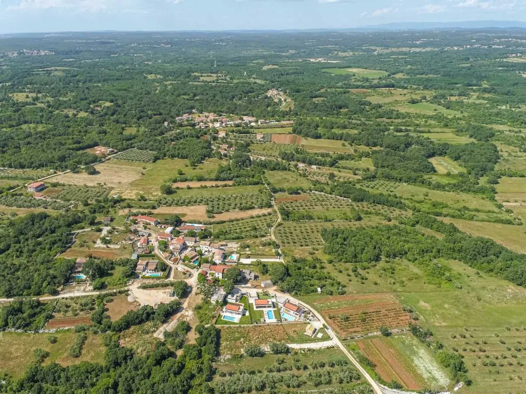House in Orbani with Private Garden & Pool