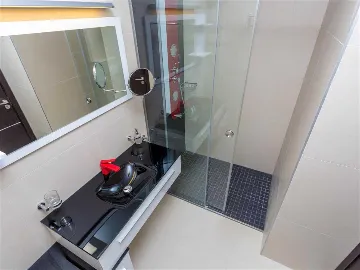 Novalja Studio for 3 Guests with Private Balcony