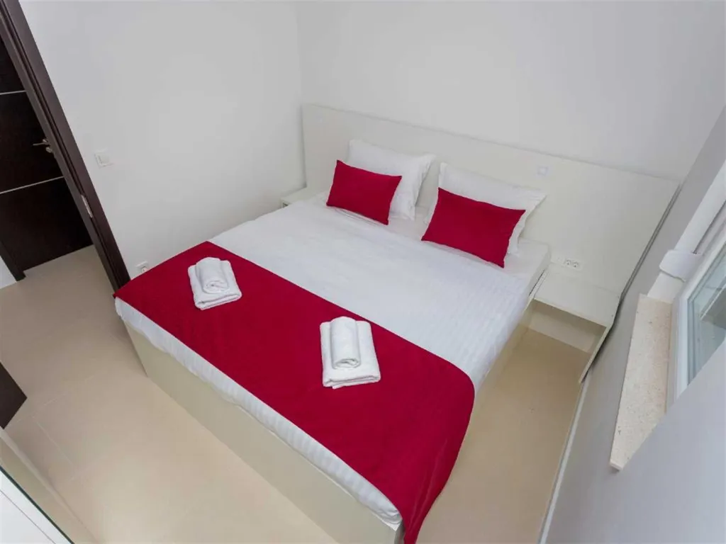 1-Bedroom Apartment in Novalja for Up to 4 Guests