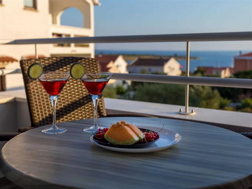One-Bedroom Apartment with Balcony in Novalja