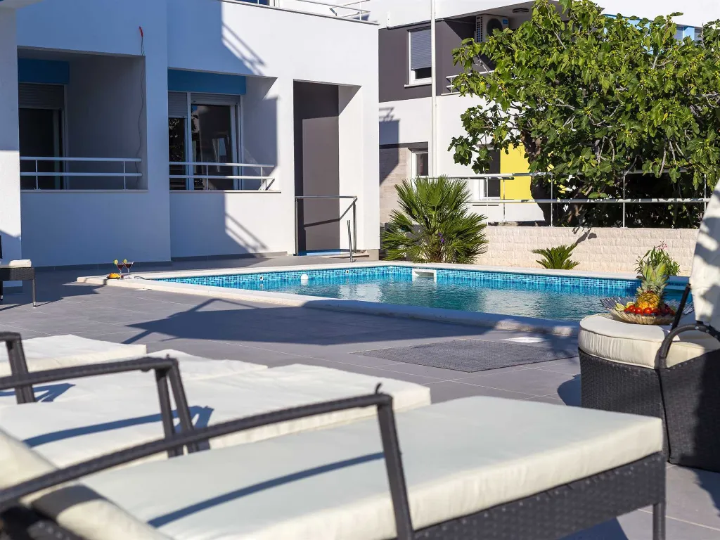One-Bedroom Apartment with Balcony in Novalja
