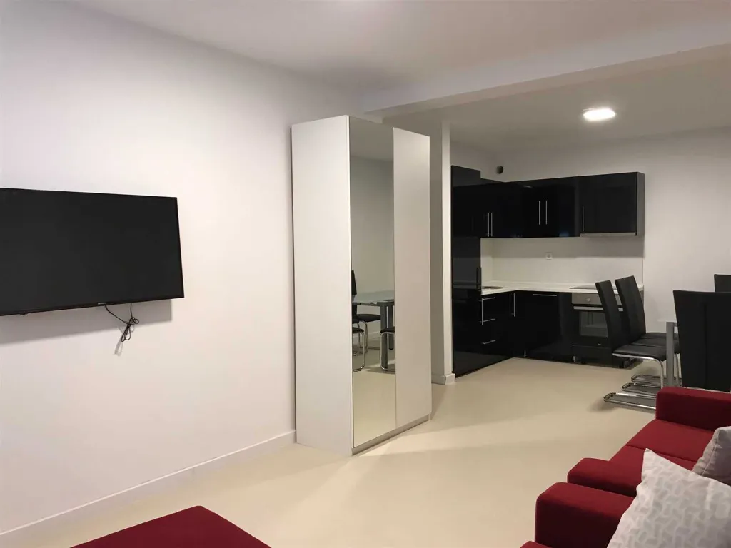 Basement Apartment in Novalja for Up to 7