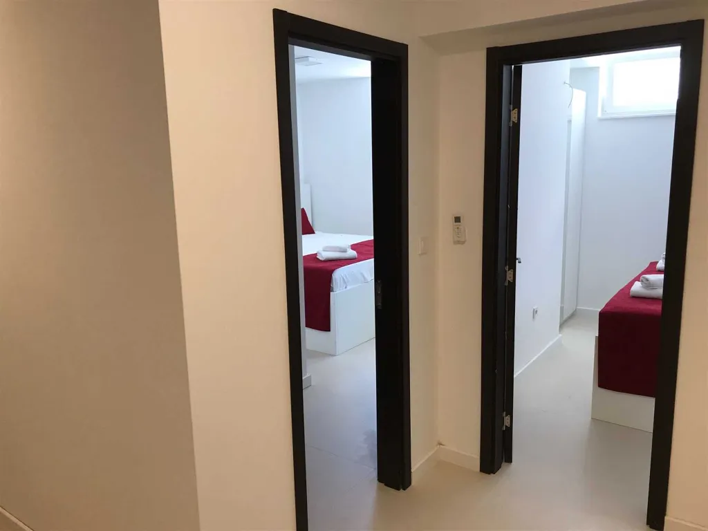 Basement Apartment in Novalja for Up to 7