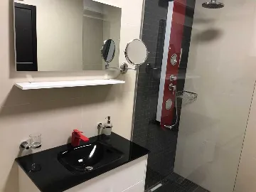 Basement Apartment in Novalja for Up to 7