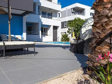 Basement Apartment in Novalja for Up to 8 Guests