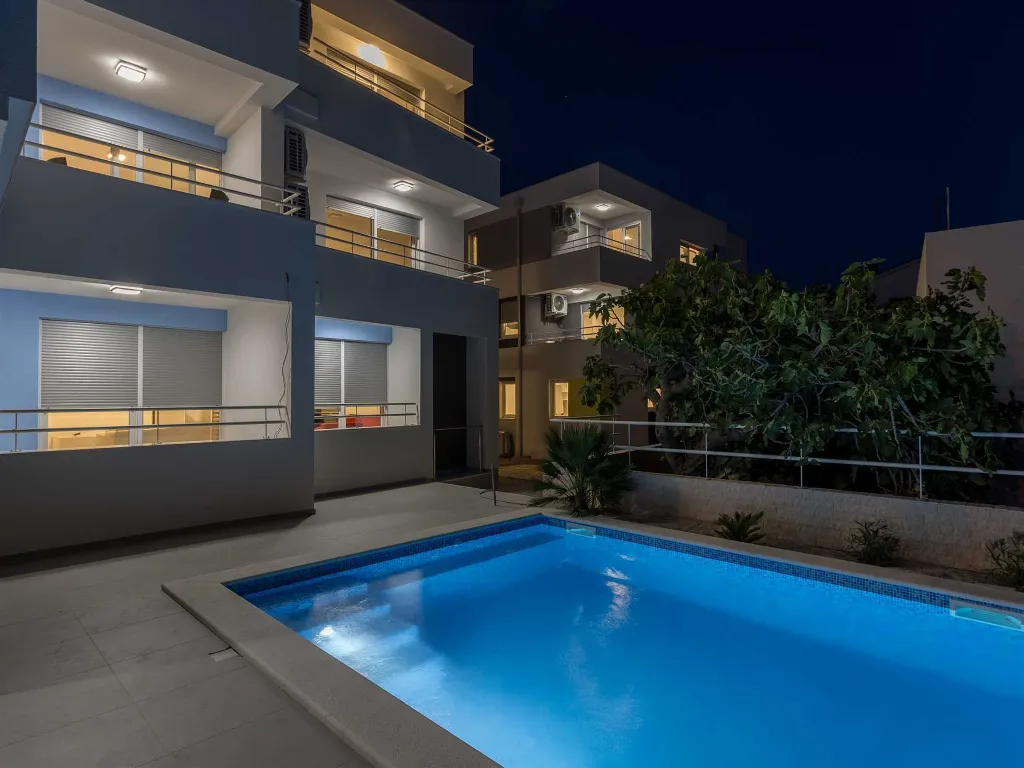 Basement Double Room with King Bed & Private Bath in Novalja