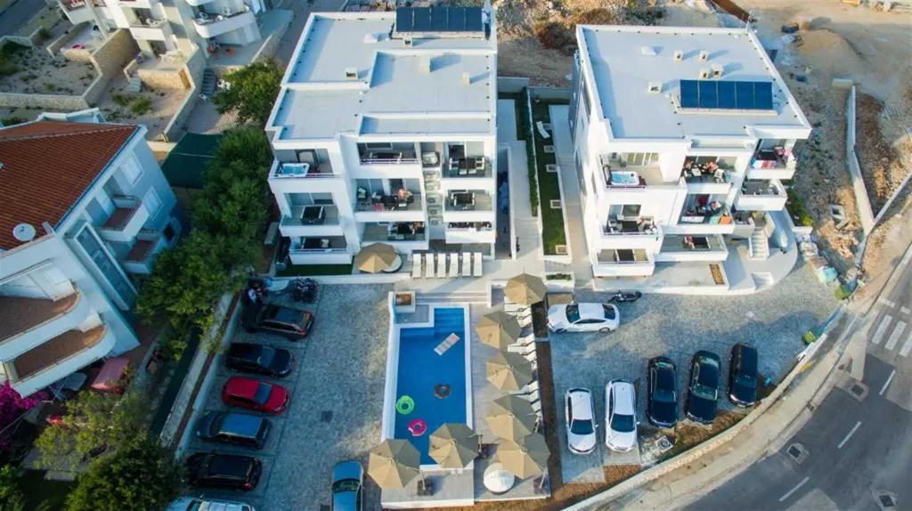 One-Bedroom Apartment with Balcony in Novalja for 4
